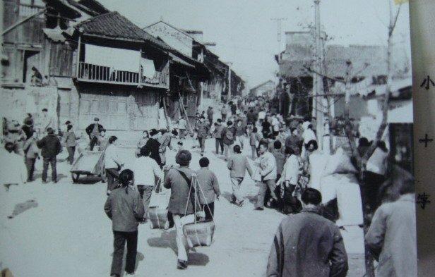 圖1：銅仁主城區(qū)舊景。銅仁日?qǐng)?bào)社資料圖片.jpg